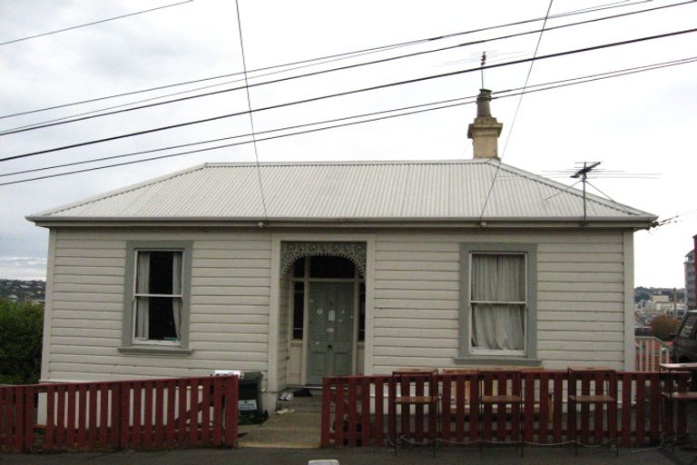 Photo of property in 142 Saint David Street, North Dunedin, Dunedin, 9016