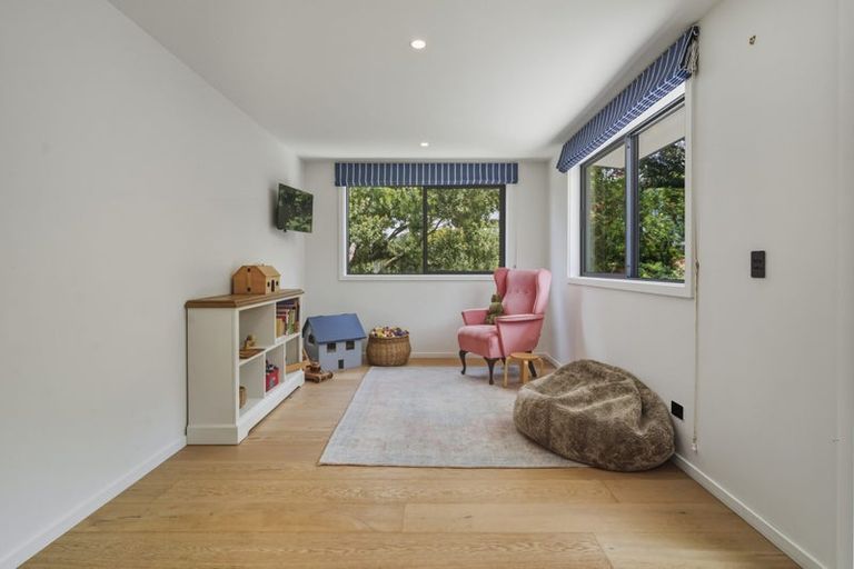 Photo of property in 24 Queen Street, Brighton, Dunedin, 9035