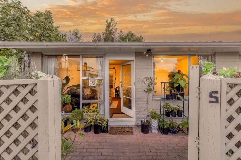 Photo of property in 5/12 Tweed Street, Richmond, Christchurch, 8013