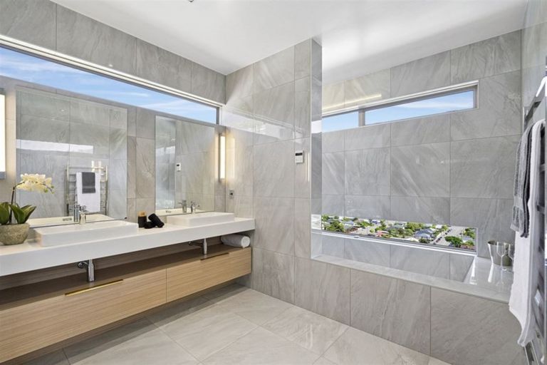 Photo of property in 64 Scarborough Road, Scarborough, Christchurch, 8081