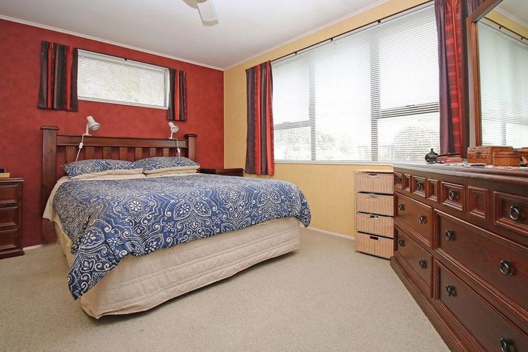 Photo of property in 28 Tawavale Street, Pukehangi, Rotorua, 3015