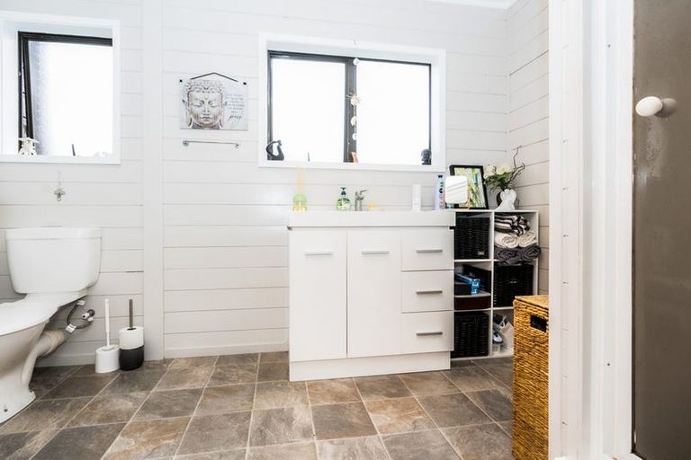 Photo of property in 14 Camellia Place, Hamilton Lake, Hamilton, 3204