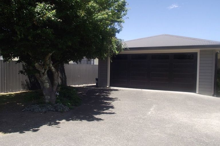 Photo of property in 31 Fisher Place, Carterton, 5713
