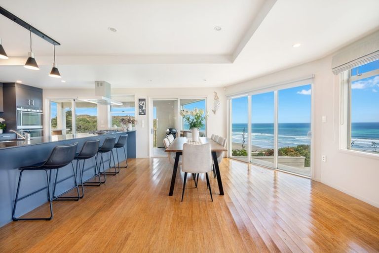 Photo of property in 20 Coates Avenue, Baylys Beach, Dargaville, 0377