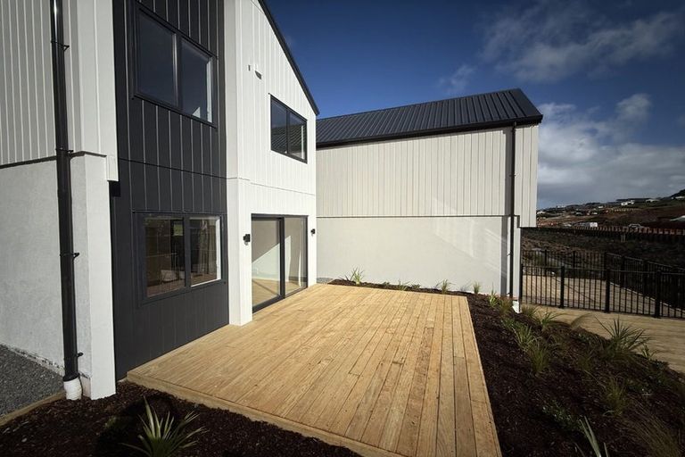 Photo of property in 53 Oopunga Road, Pukekohe, 2120