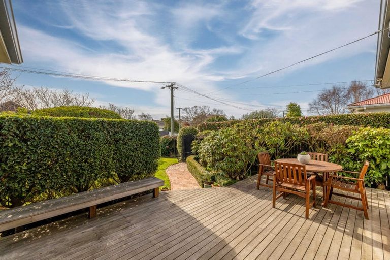 Photo of property in 33 Galway Avenue, Bryndwr, Christchurch, 8052