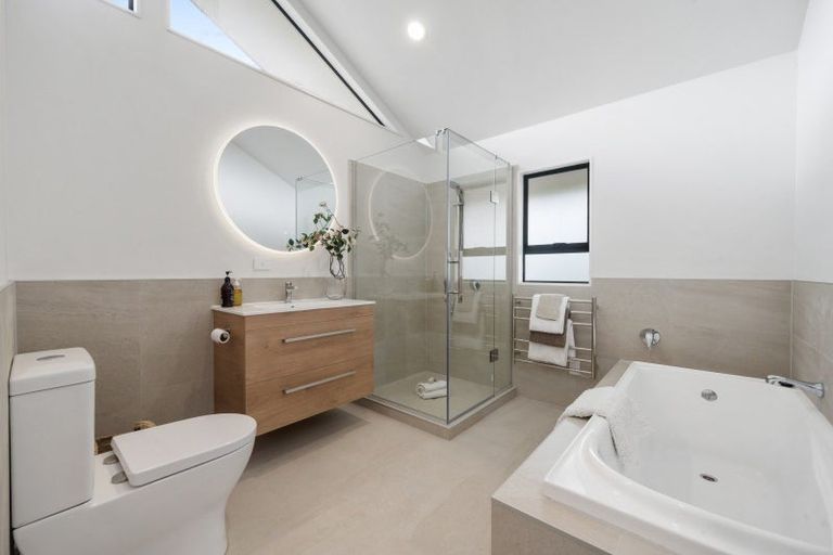 Photo of property in 37 Westerham Drive, Dannemora, Auckland, 2016