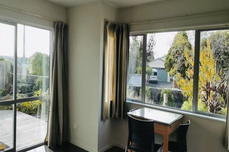 Photo of property in 30 Park Rise, Campbells Bay, Auckland, 0630