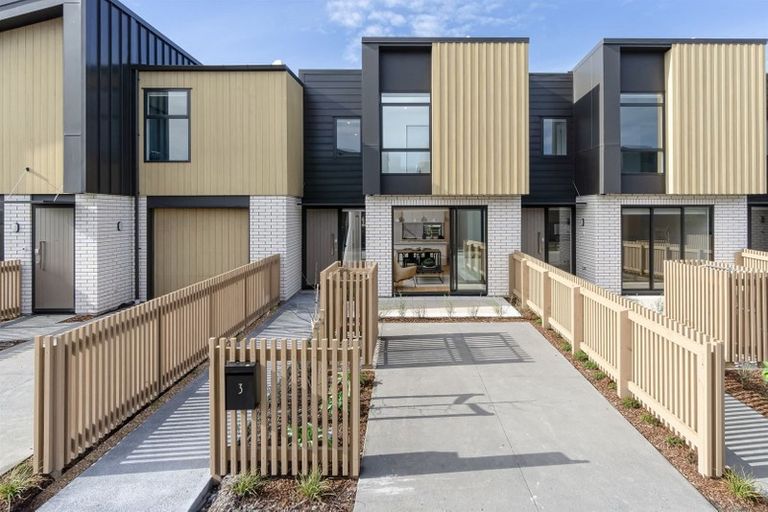 Photo of property in 3 Te One Place, Redwood, Christchurch, 8051