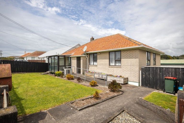 Photo of property in 10 Carey Street, Waitara, 4320