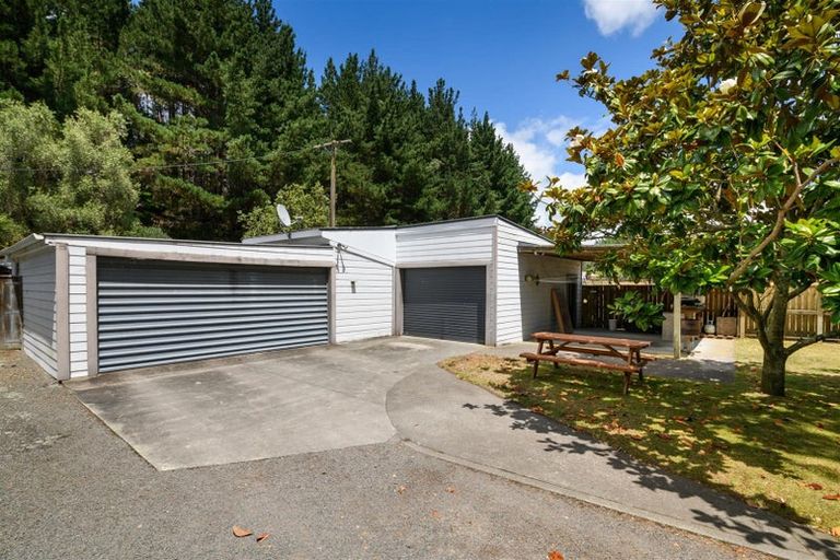 Photo of property in 512a Parewanui Road, Bulls, 4894