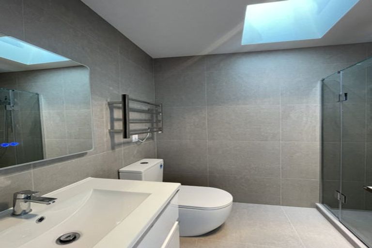 Photo of property in 44 Montgomery Avenue, Belmont, Auckland, 0622