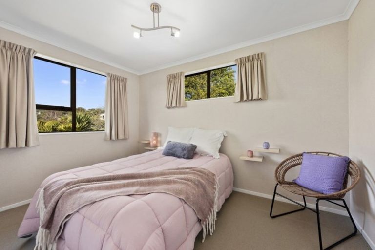 Photo of property in 13 Pioneer Grove, Silverstream, Upper Hutt, 5019