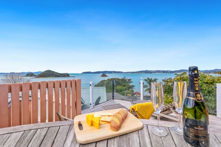 Photo of property in 12 Wallace Lane, Paihia, 0200