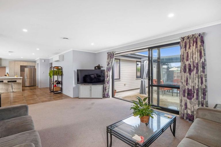 Photo of property in 14 Portchester Street, Aranui, Christchurch, 8061