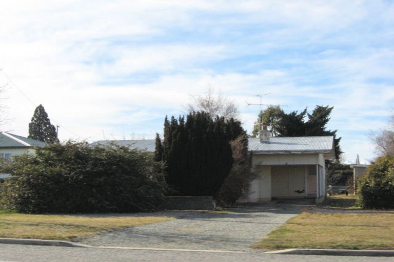 Photo of property in 18 Northland Street, Ranfurly, 9332