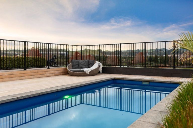 Photo of property in 160 Lakes Boulevard, Pyes Pa, Tauranga, 3112