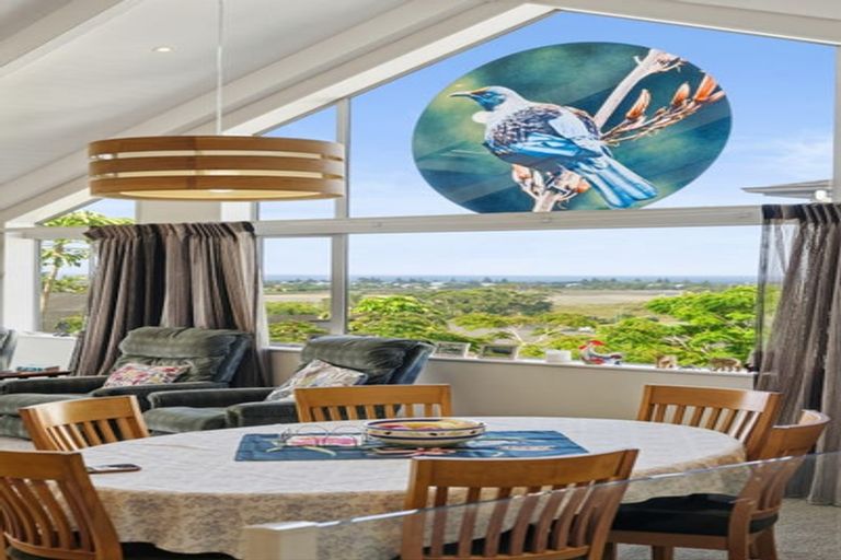 Photo of property in 16 Carpenter Lane, Silverdale, 0932