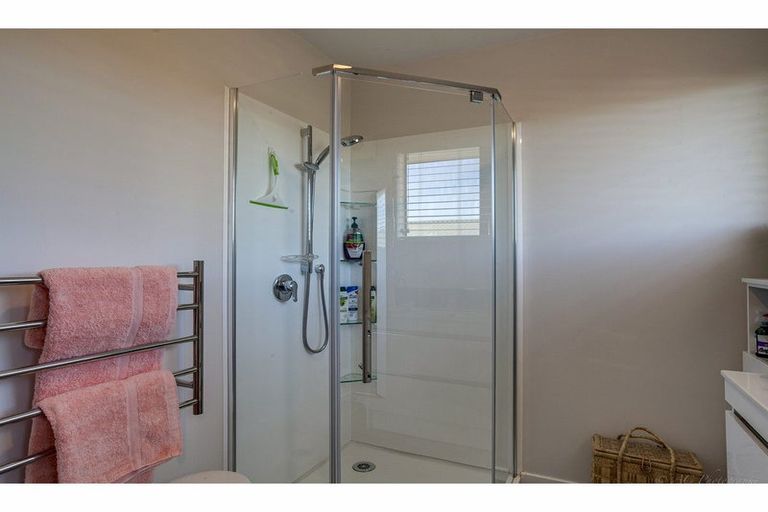 Photo of property in 6 Ellesmere Place, Oceanview, Timaru, 7910