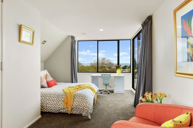 Photo of property in 17 Malloy Place, Eastern Beach, Auckland, 2012