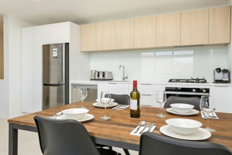 Photo of property in 10 Highlands Close, Queenstown, 9300