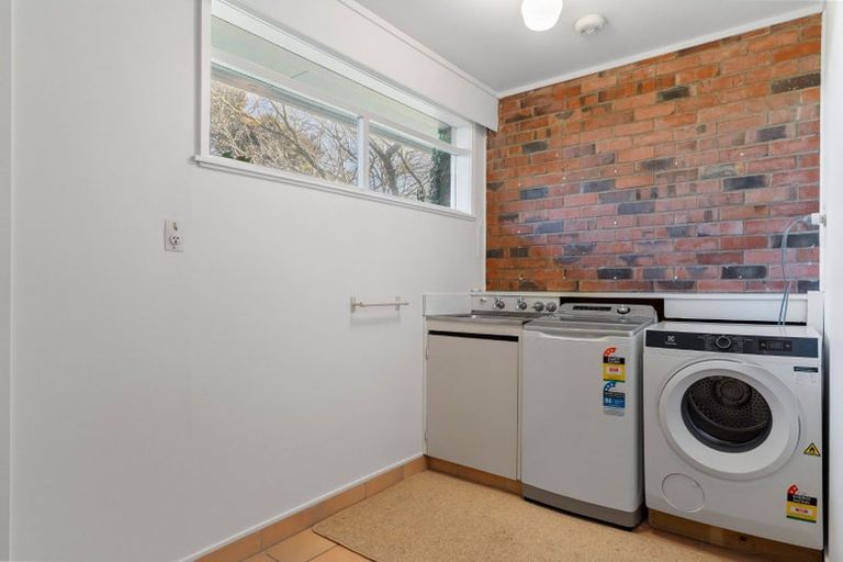 Photo of property in 11 Puketaha Road, Swanson, Auckland, 0816
