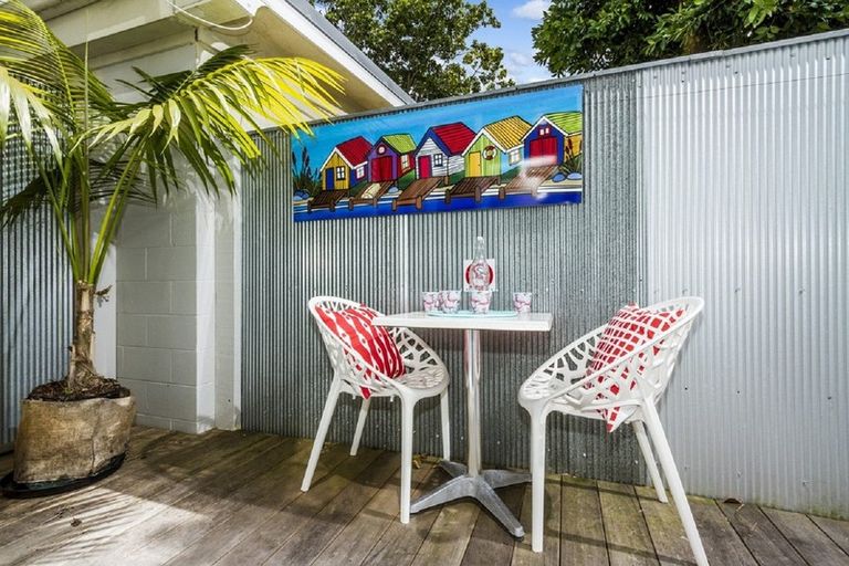 Photo of property in 22 Anne Street, Devonport, Auckland, 0624