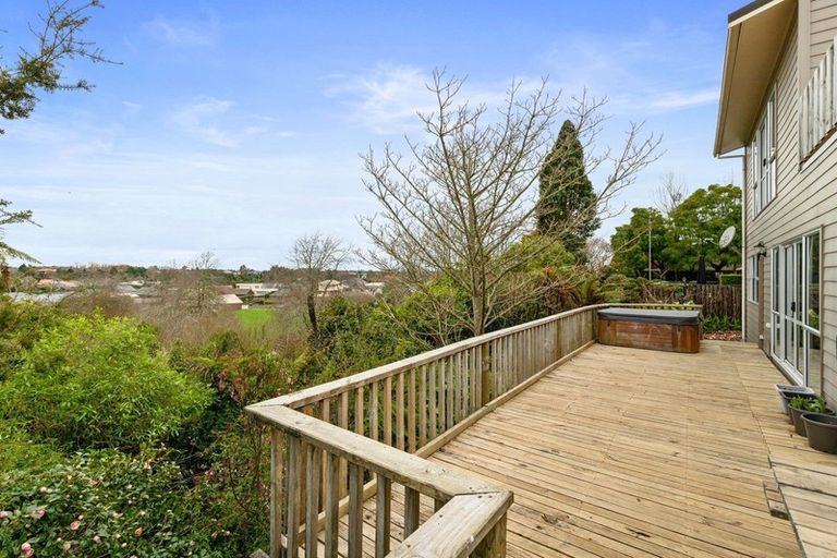 Photo of property in 174 Sandwich Road, St Andrews, Hamilton, 3200