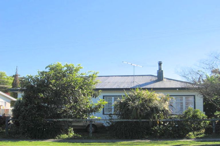 Photo of property in 2 Huxley Road, Outer Kaiti, Gisborne, 4010