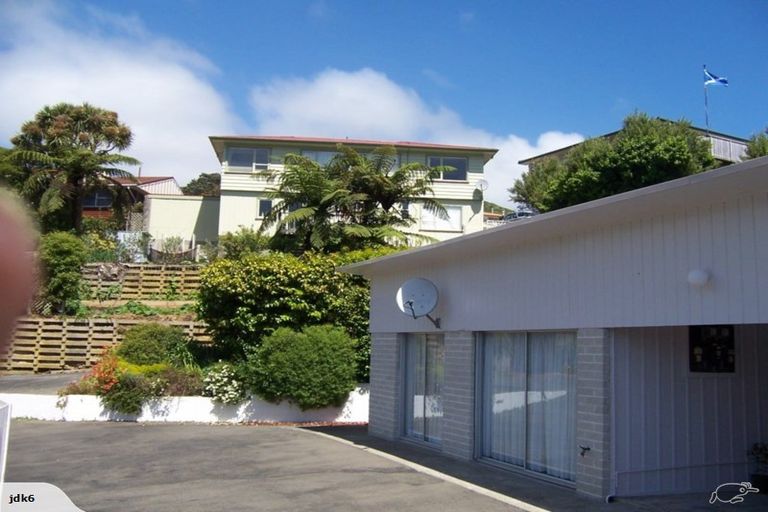 Photo of property in 3c Peckham Grove, Tawa, Wellington, 5028