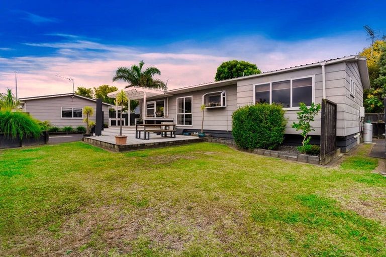 Photo of property in 148 Carnoustie Drive, Wattle Downs, Auckland, 2103