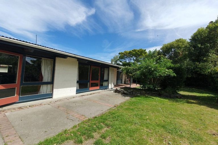 Photo of property in 12 Burrows Place, Ilam, Christchurch, 8041