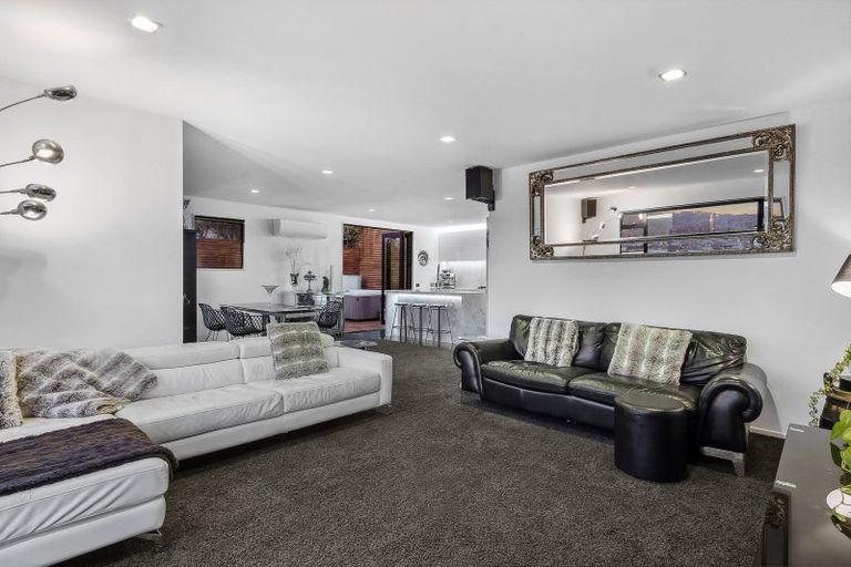 Photo of property in 49 Shandon Road, Vauxhall, Dunedin, 9013