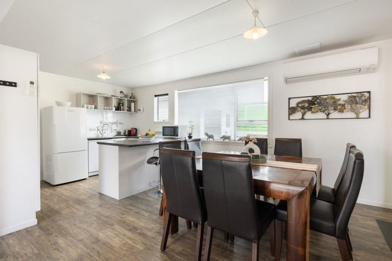 Photo of property in 828b Papamoa Beach Road, Papamoa Beach, Papamoa, 3118