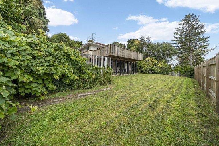 Photo of property in 39 Aniseed Grove, Timberlea, Upper Hutt, 5018