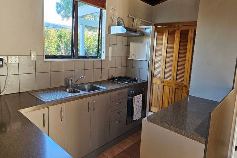 Photo of property in 150 Titirangi Road, New Lynn, Auckland, 0600