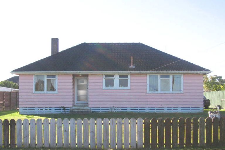 Photo of property in 57 Alma Crescent, Papakura, 2110