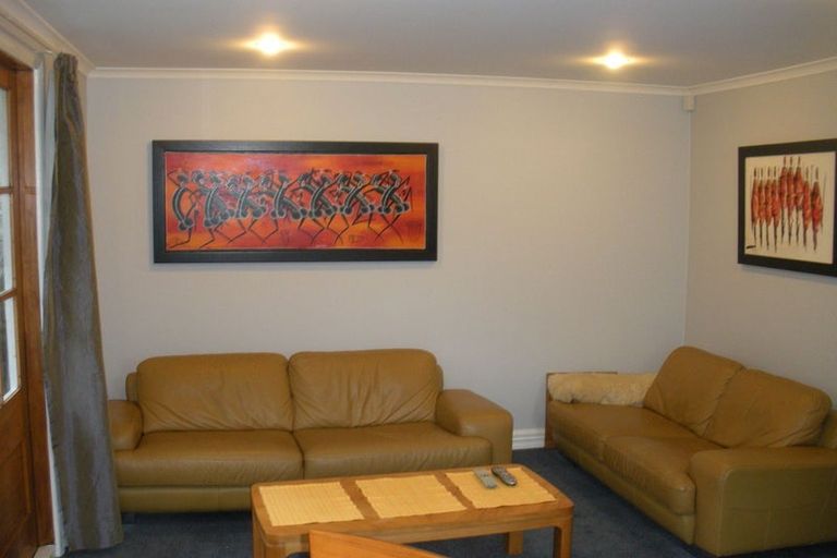 Photo of property in 8c Somerset Avenue, Newtown, Wellington, 6021