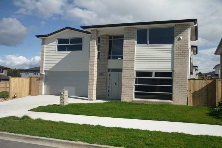 Photo of property in 6 Ballindrait Drive, Flat Bush, Auckland, 2019