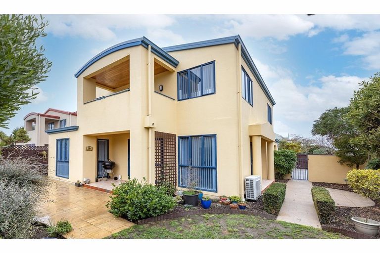 Photo of property in 1/22 Aston Drive, Waimairi Beach, Christchurch, 8083