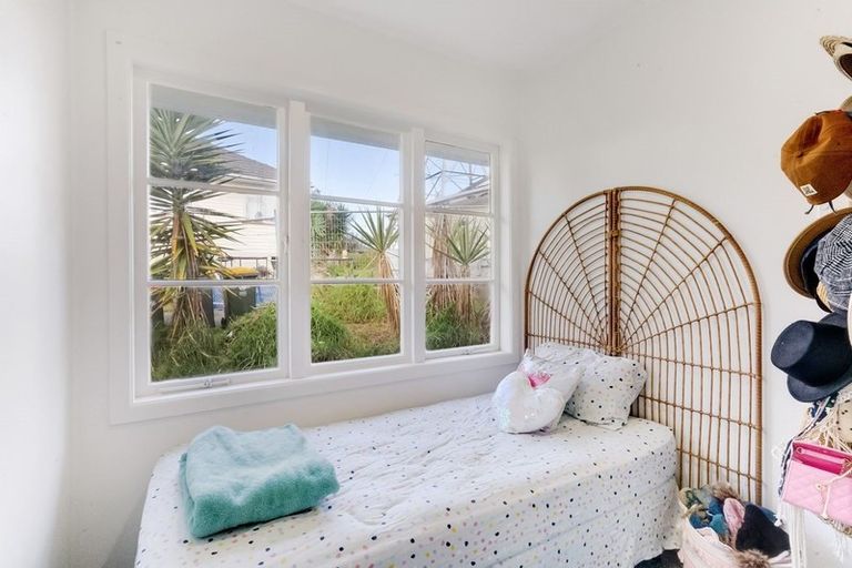 Photo of property in 51 Velvet Crescent, Otara, Auckland, 2023