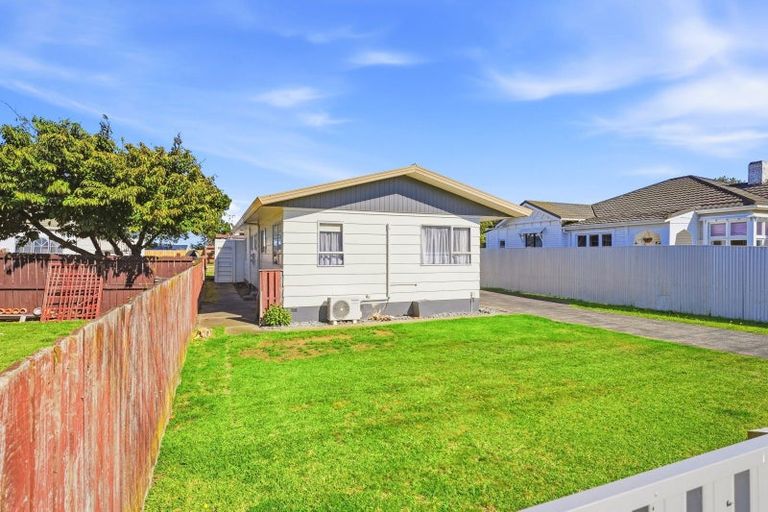 Photo of property in 113a Cornfoot Street, Castlecliff, Whanganui, 4501