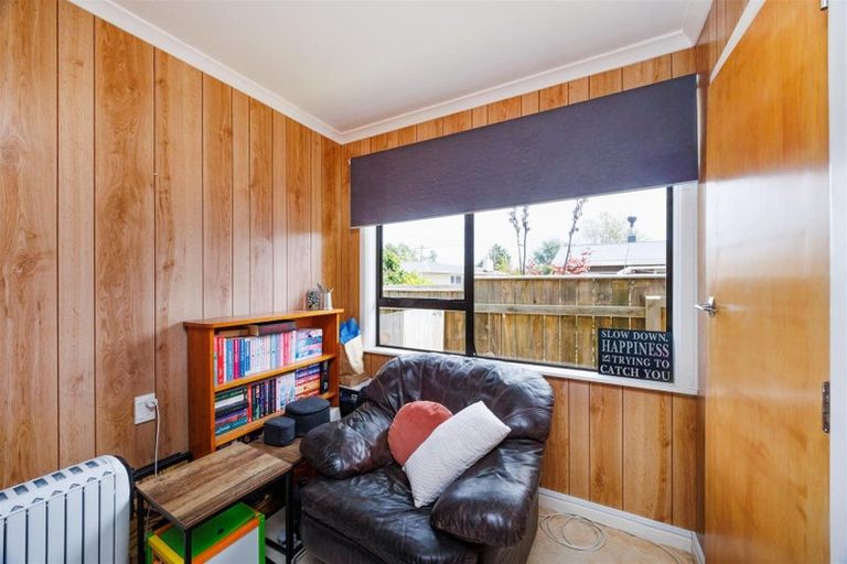 Photo of property in 2 Oaklea Avenue, Marton, 4710