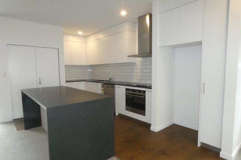 Photo of property in 11/20 Trent Street, Island Bay, Wellington, 6023