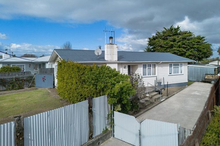 Photo of property in 27 Freyberg Terrace, Waipukurau, 4200