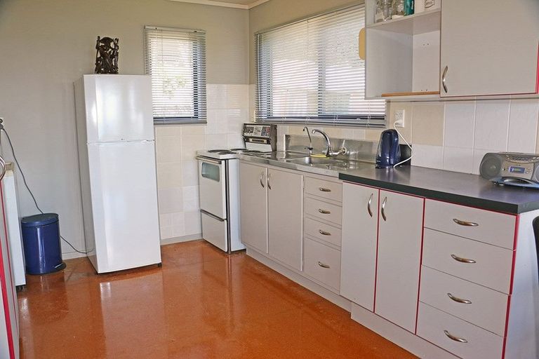 Photo of property in 5 Inca Place, Snells Beach, 0920