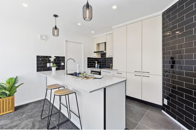 Photo of property in 2b James Street, Plimmerton, Porirua, 5026