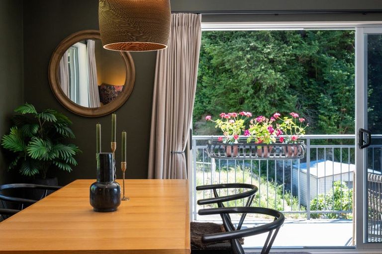 Photo of property in 151 Milton Road, Bluff Hill, Napier, 4110