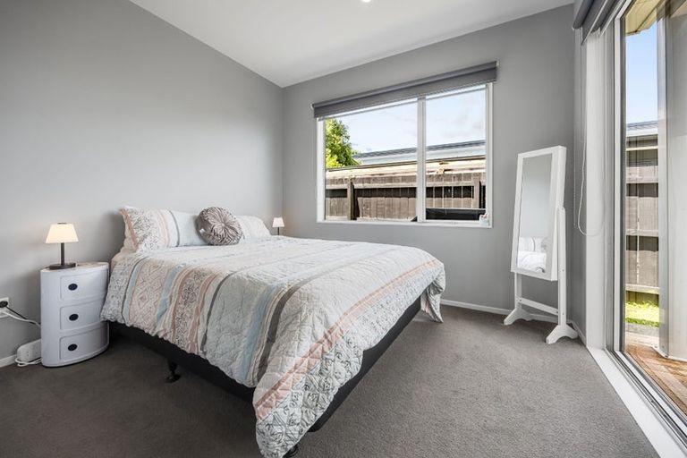 Photo of property in 2 Boocock Crescent, Orewa, 0931