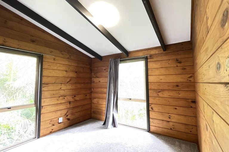 Photo of property in 26 Seaview Road, Glenfield, Auckland, 0629